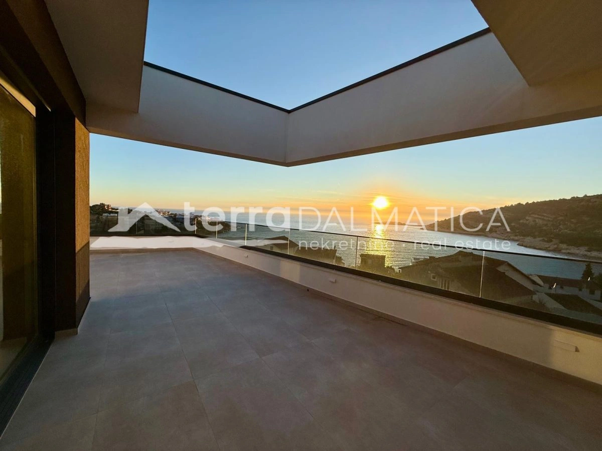 Umgebung von Rogoznica, Luxusvilla mit Infinity-Pool, 100 m vom Meer entfernt