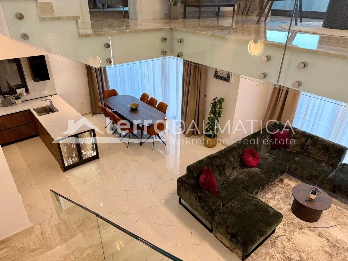 Umgebung von Rogoznica, Luxusvilla mit Infinity-Pool, 100 m vom Meer entfernt