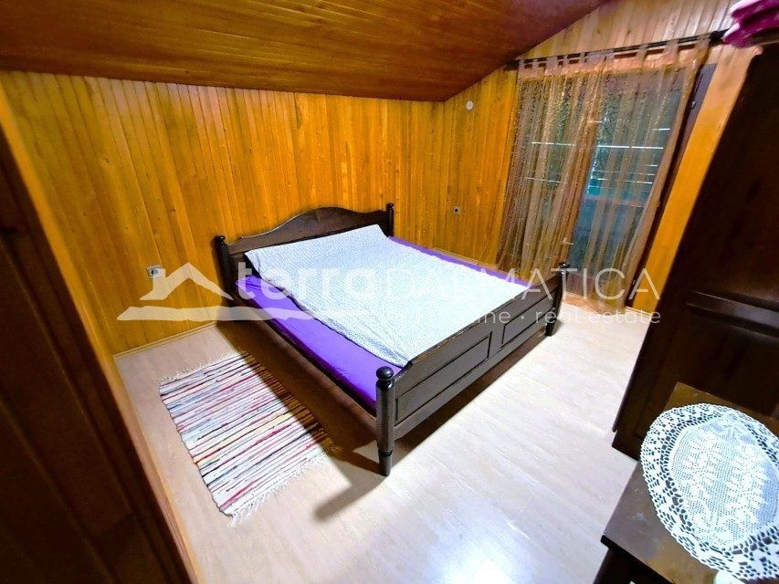 Einfamilienhaus, Tribunj – Garten 153 m²