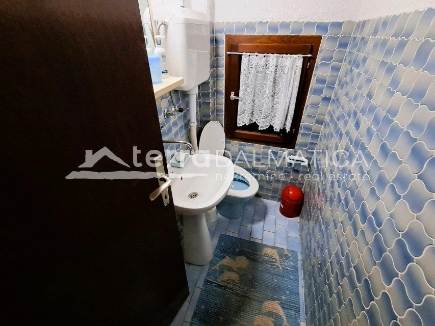 Einfamilienhaus, Tribunj – Garten 153 m²