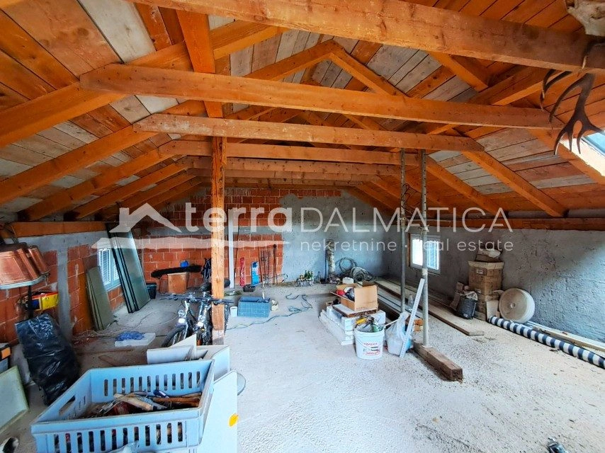 Ferienhaus 100 m², Vodice – 5.700 m² Grundstück