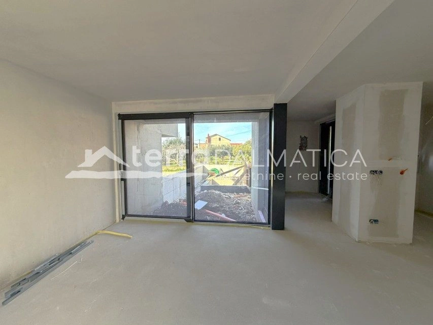 Attraktive Villa in Tribunj – mit Swimmingpool und Garten