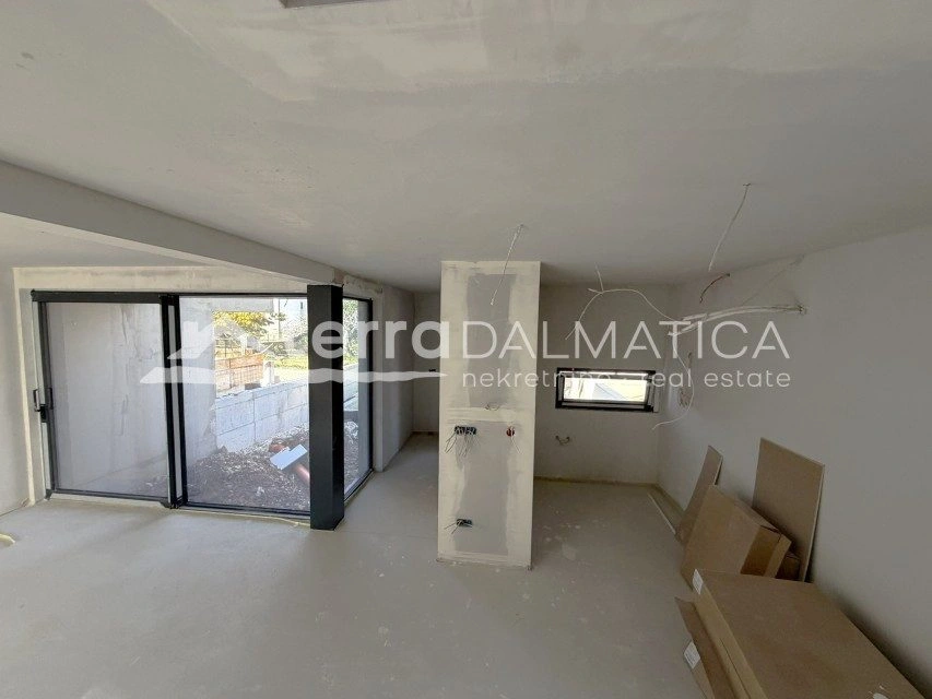 Attraktive Villa in Tribunj – mit Swimmingpool und Garten