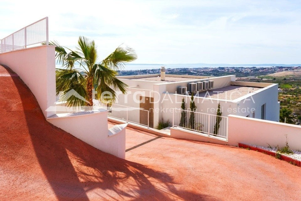 Luxusvilla in Split – mit Wellnessbereich und Panoramablick