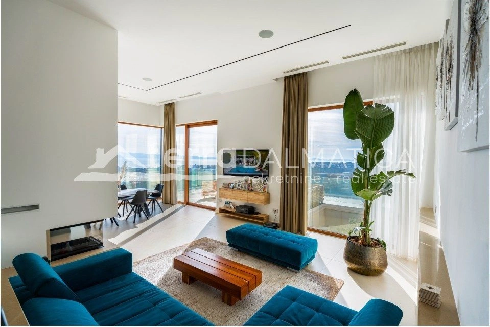 Luxusvilla in Split – mit Wellnessbereich und Panoramablick
