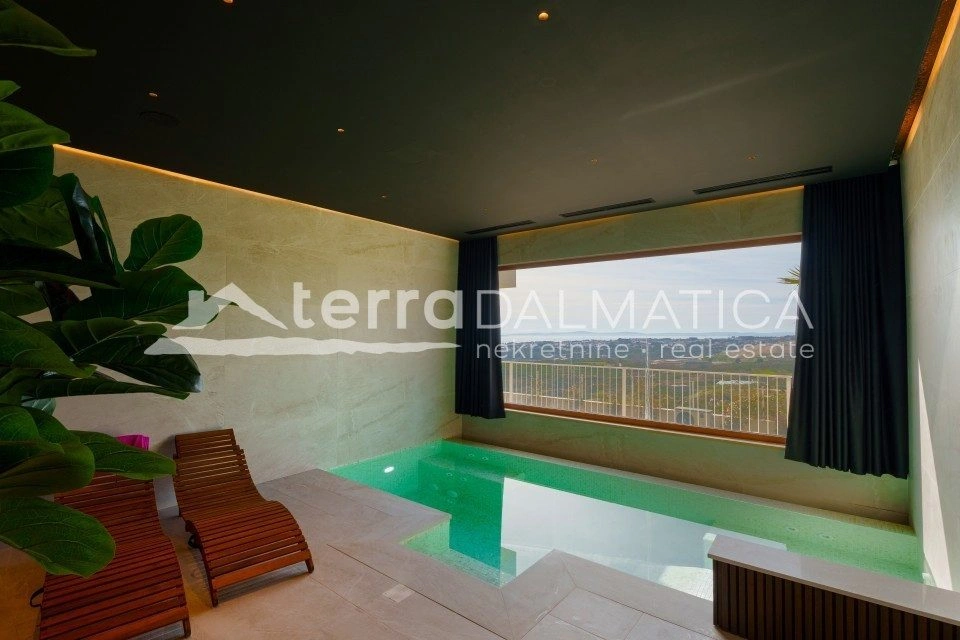 Luxusvilla in Split – mit Wellnessbereich und Panoramablick