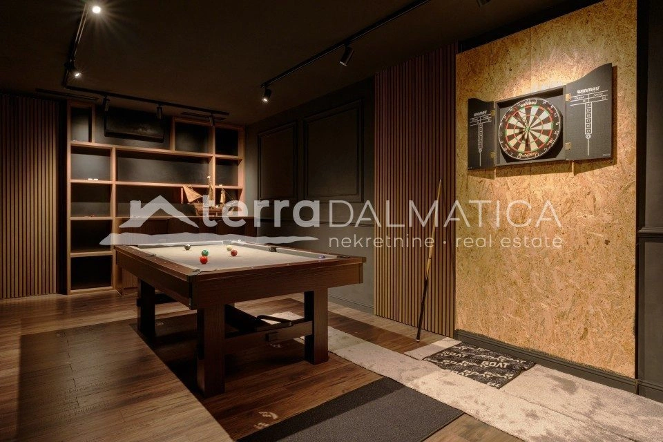 Luxusvilla in Split – mit Wellnessbereich und Panoramablick