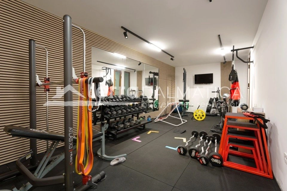 Luxusvilla in Split – mit Wellnessbereich und Panoramablick