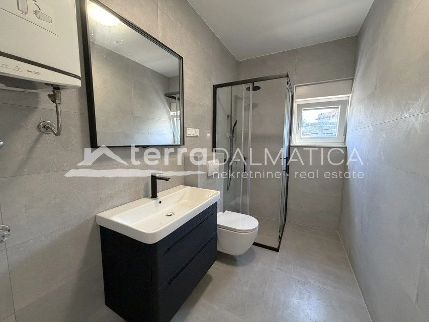 Apartment, Žaborić – Neubau mit Garten, in Meeresnähe