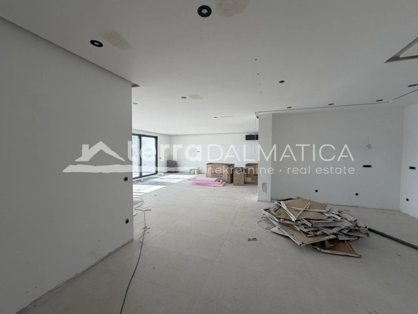 Penthouse, Primošten – Wellnessbereich und Panoramablick