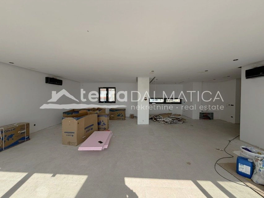 Penthouse, Primošten – Wellnessbereich und Panoramablick