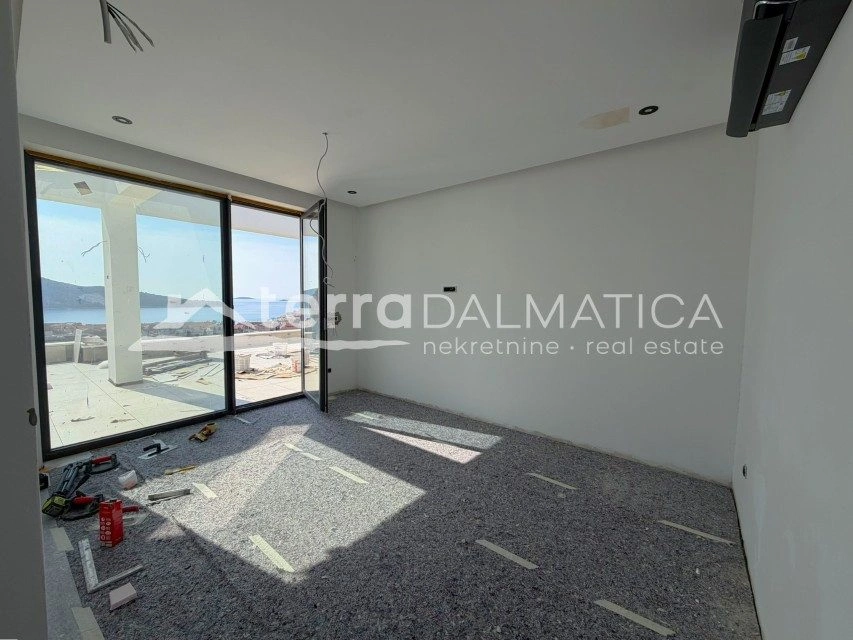 Penthouse, Primošten – Wellnessbereich und Panoramablick