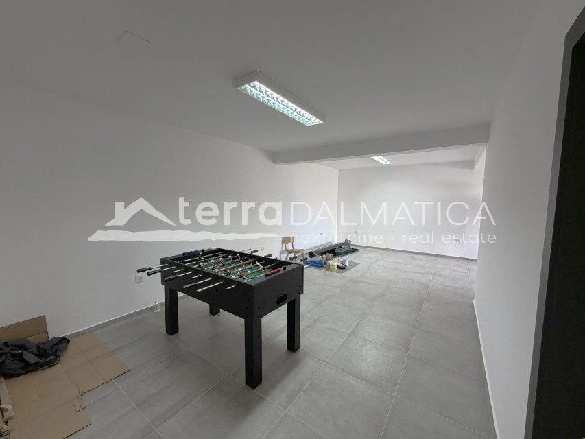 Moderní vila, Primošten – panoramatický výhled a bazén