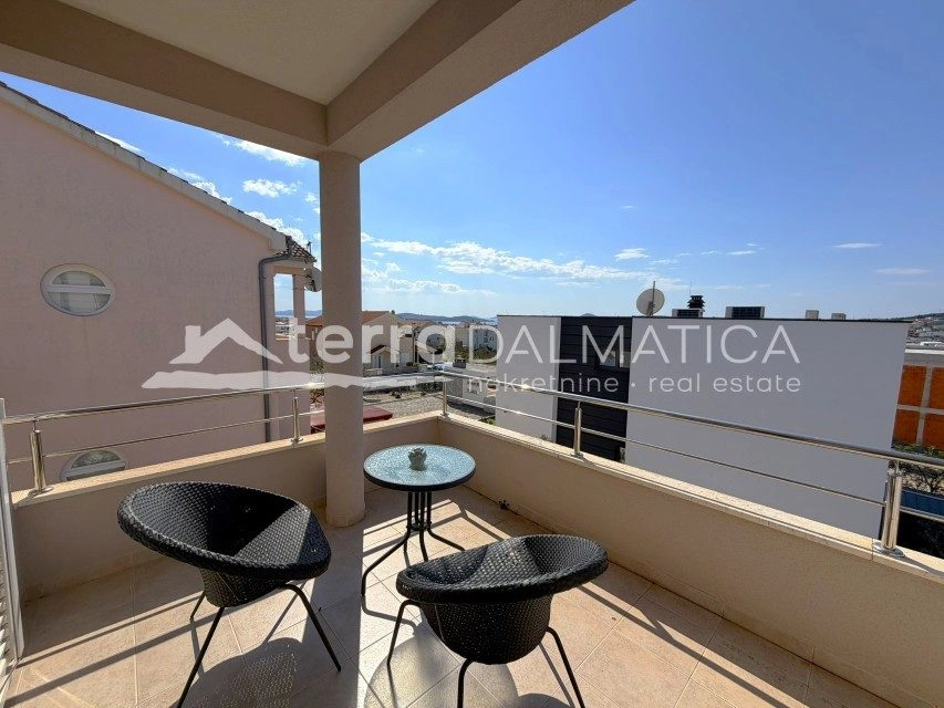 Modernes Haus, Vodice – Pool, Aussicht