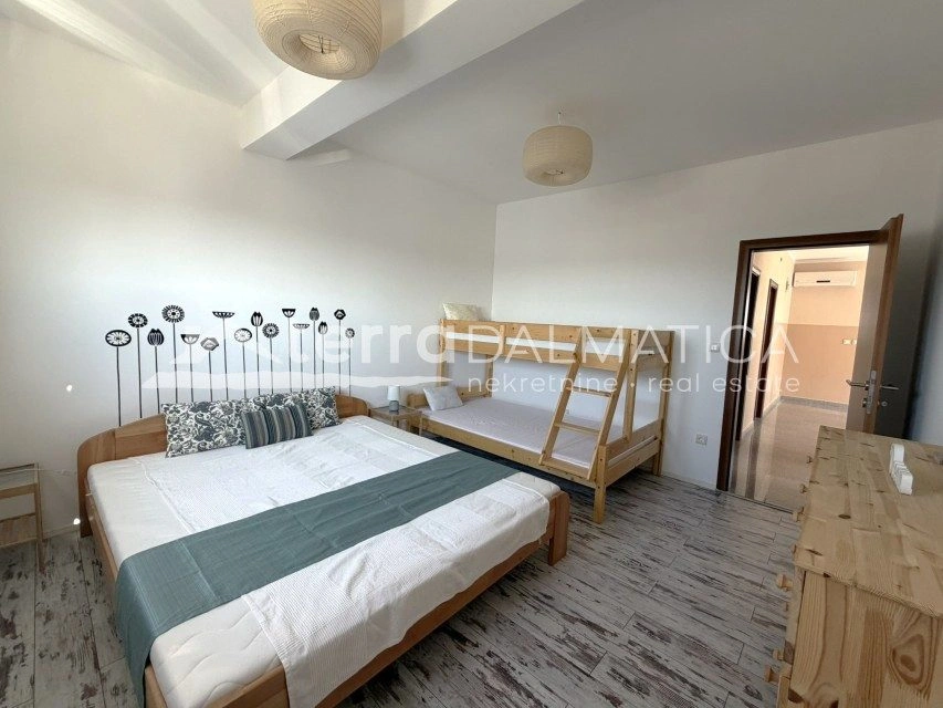 Modernes Haus, Vodice – Pool, Aussicht