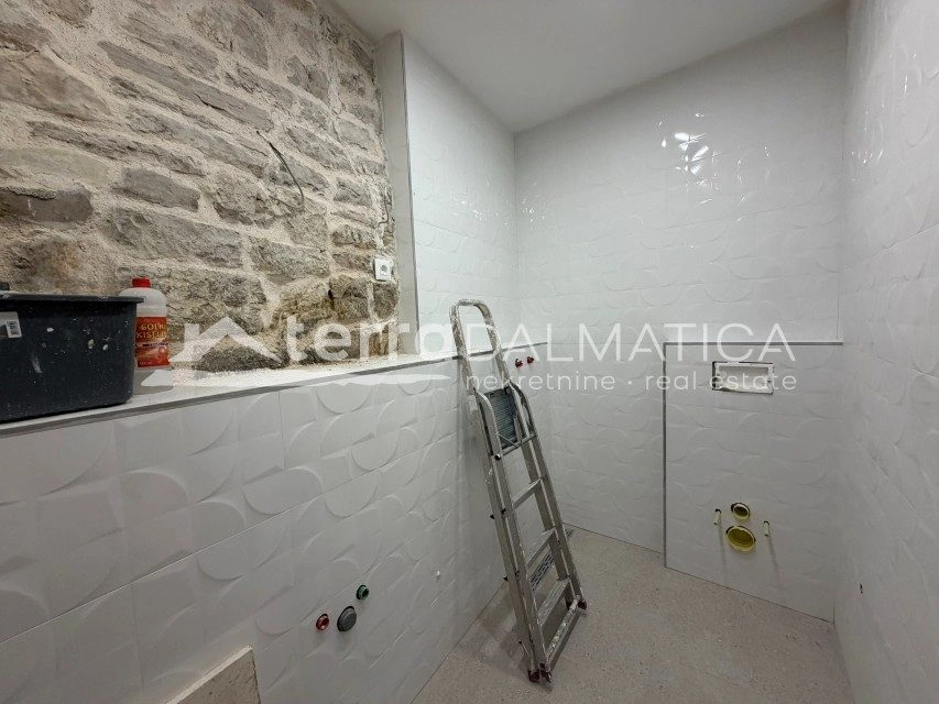 Authentisches dalmatinisches Haus, Šibenik – in Meeresnähe