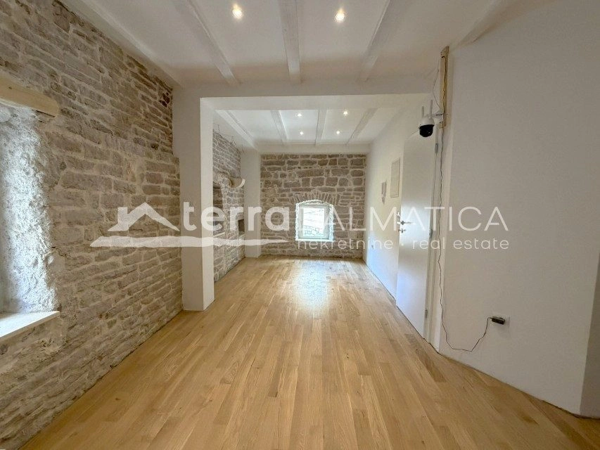 Authentisches dalmatinisches Haus, Šibenik – in Meeresnähe