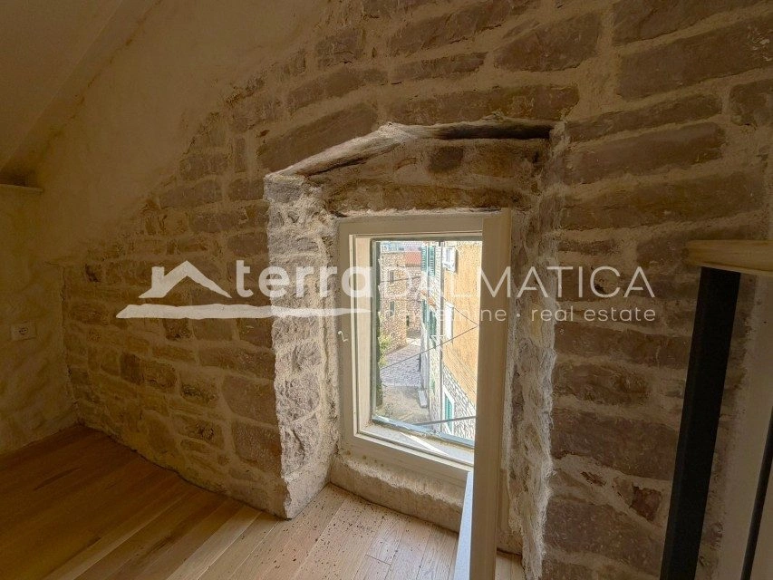 Authentisches dalmatinisches Haus, Šibenik – in Meeresnähe