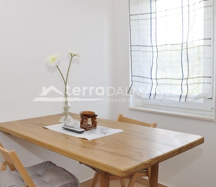 Kuća, okolica Skradina – 3 stana