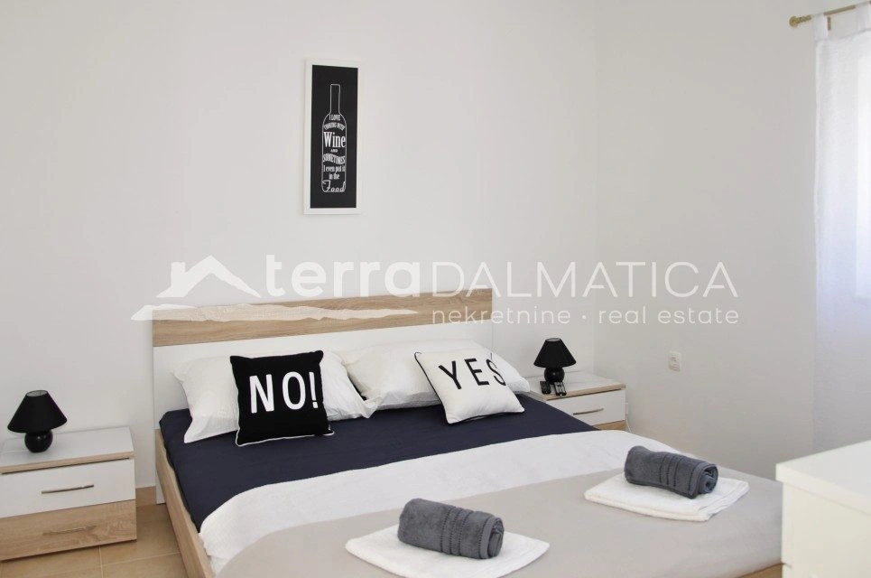 Kuća, okolica Skradina – 3 stana