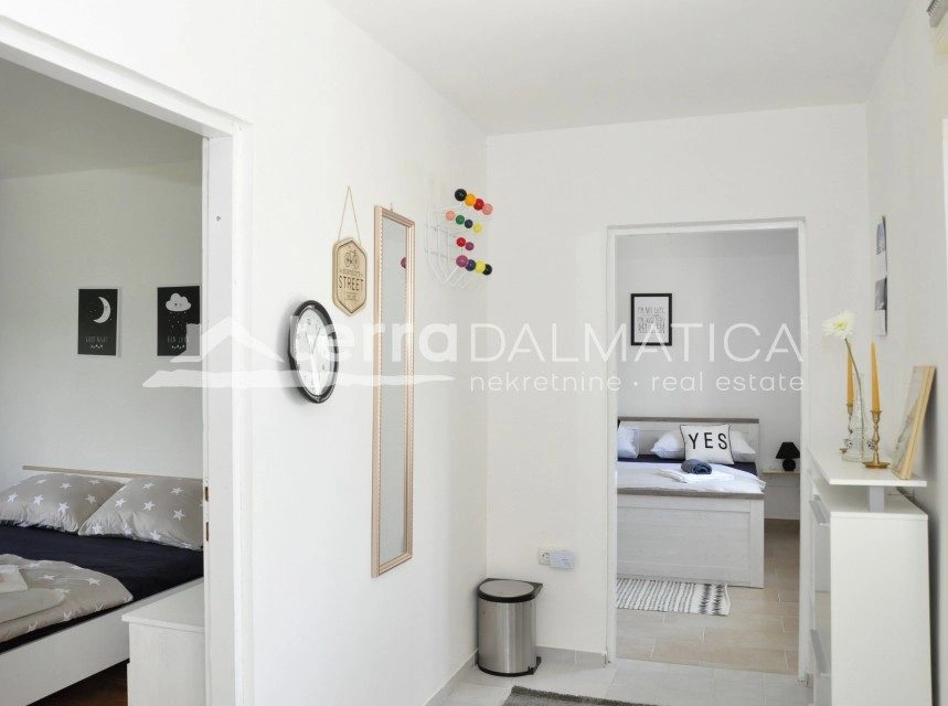 Kuća, okolica Skradina – 3 stana