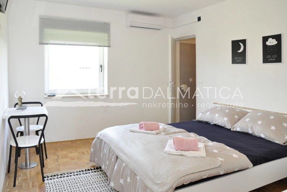 Kuća, okolica Skradina – 3 stana