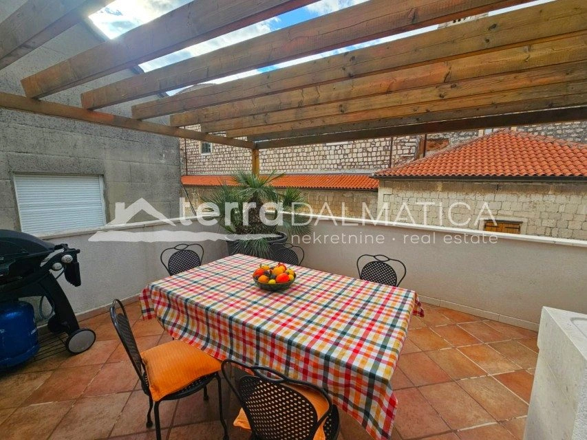 Authentisches dalmatinisches Steinhaus, Kaštel Lukšić