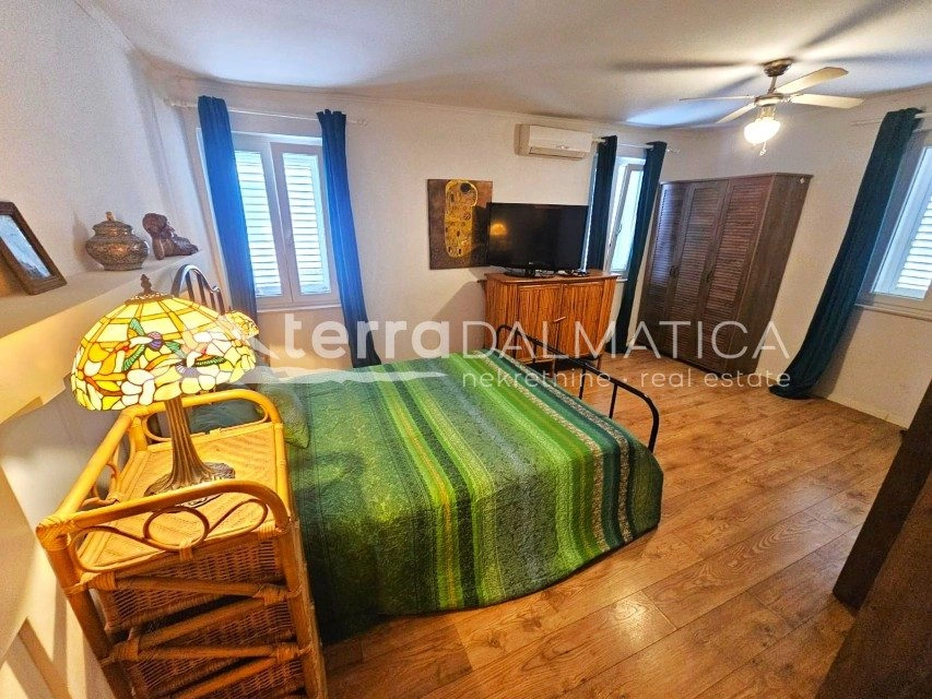 Authentisches dalmatinisches Steinhaus, Kaštel Lukšić