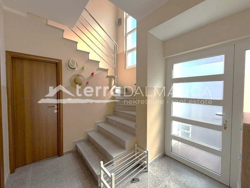 Modernes Haus, Vodice – Pool, Aussicht