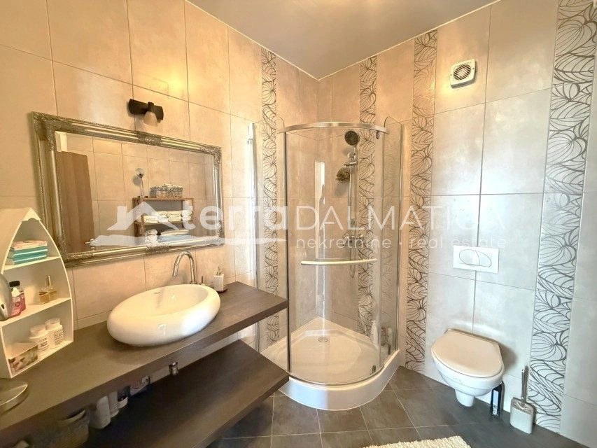 Modernes Haus, Vodice – Pool, Aussicht