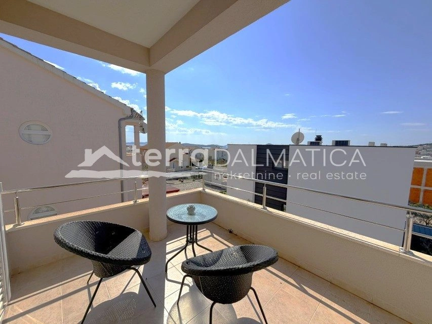 Modernes Haus, Vodice – Pool, Aussicht