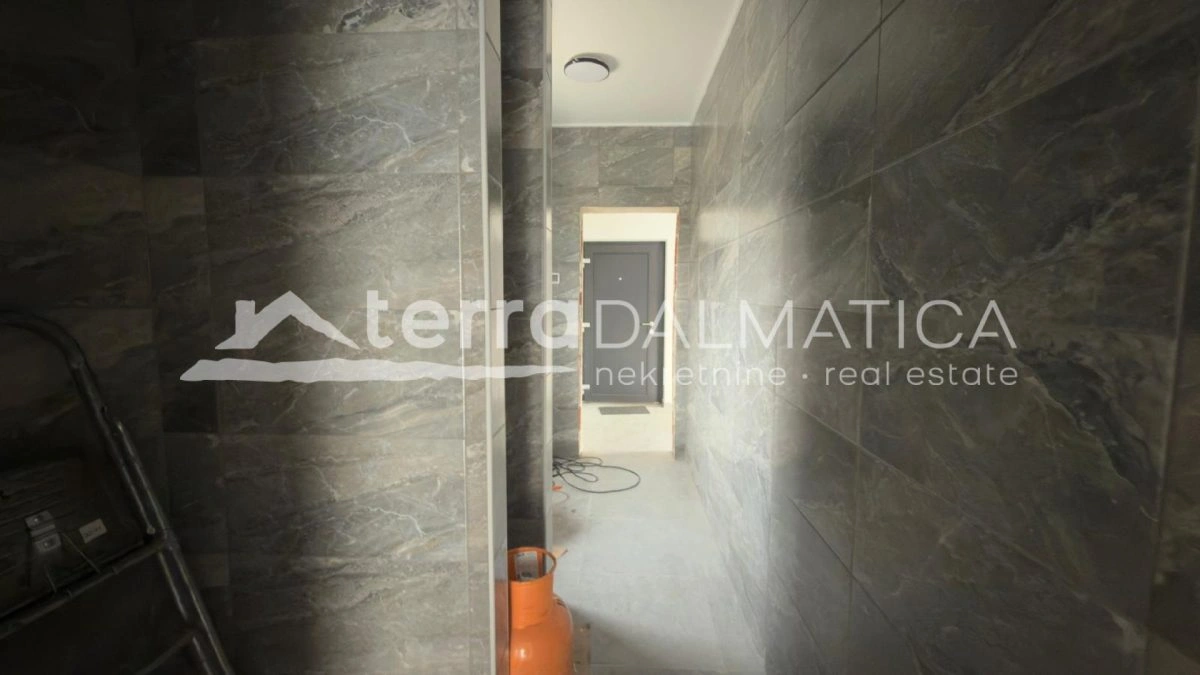 Nin – Neues Haus mit Pool und Meerblick