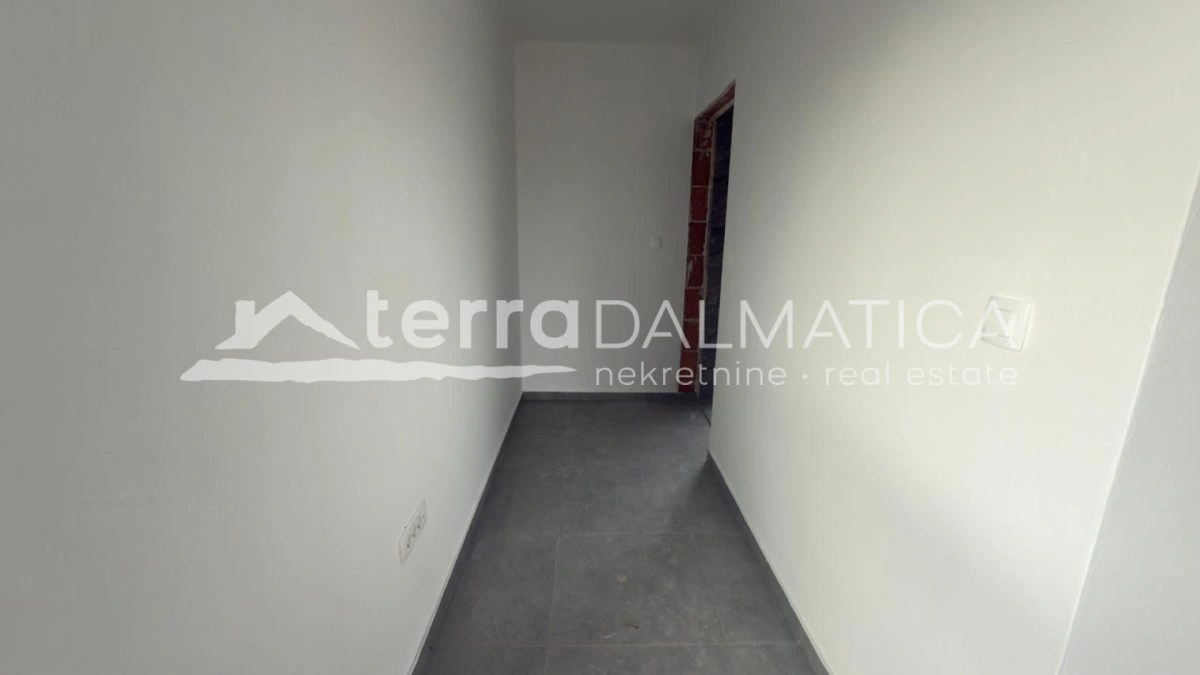 Nin – Neues Haus mit Pool und Meerblick