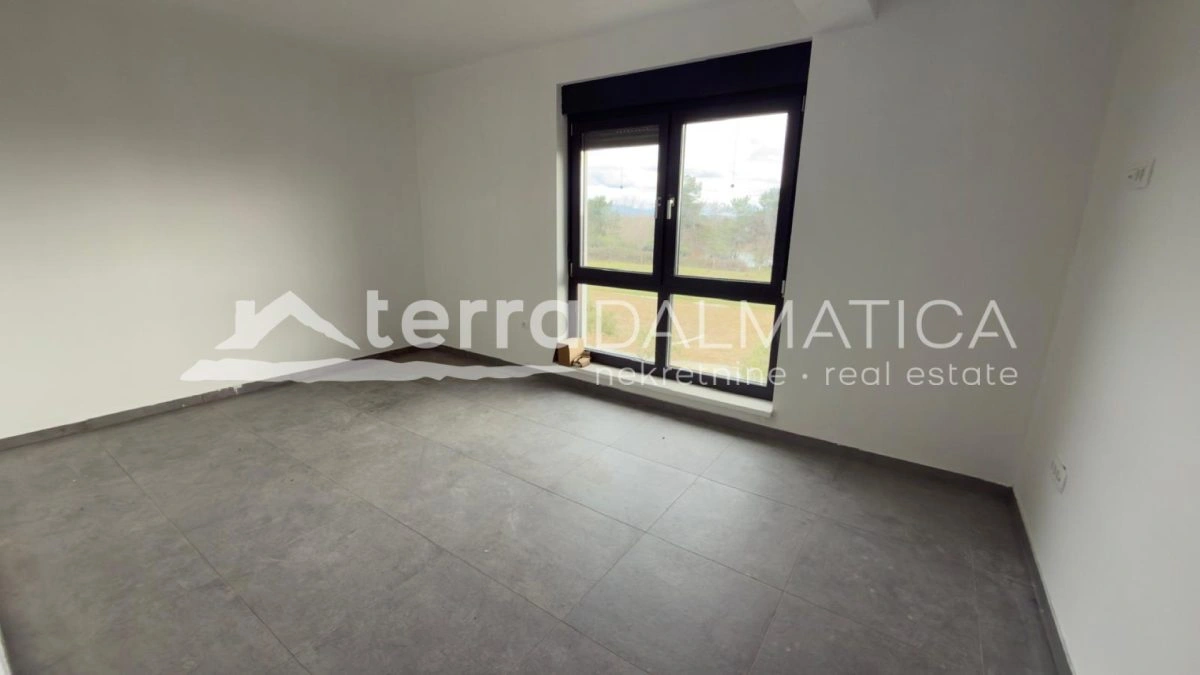 Nin – Neues Haus mit Pool und Meerblick