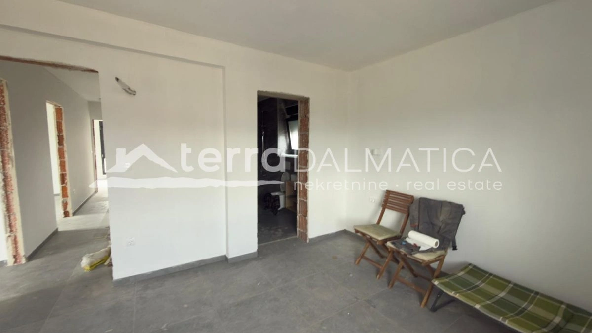 Nin – Neues Haus mit Pool und Meerblick