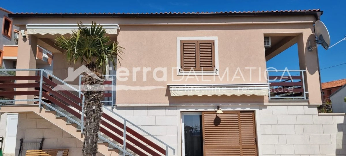 Haus Bibinje, erste Reihe zum Meer mit Meerblick