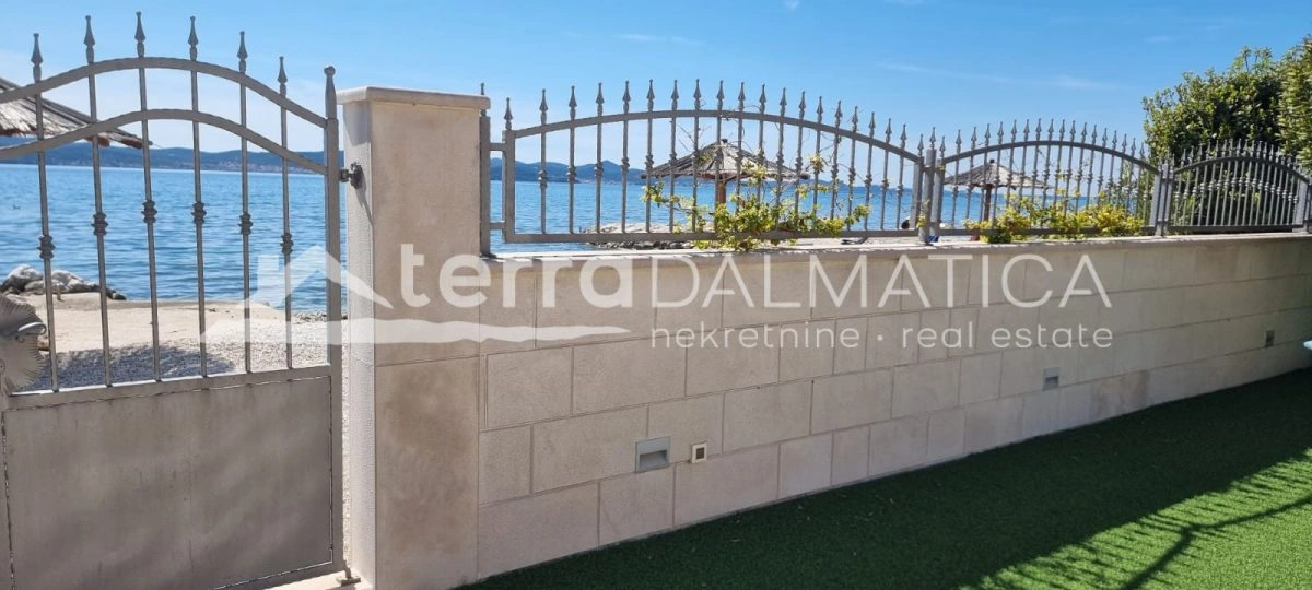 Haus Bibinje, erste Reihe zum Meer mit Meerblick