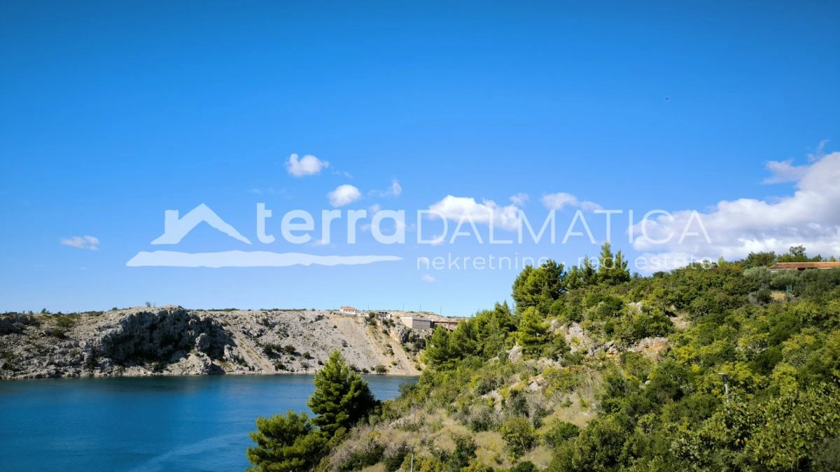 Drei-Zimmer-Wohnung Maslenica, Neubau mit Meerblick