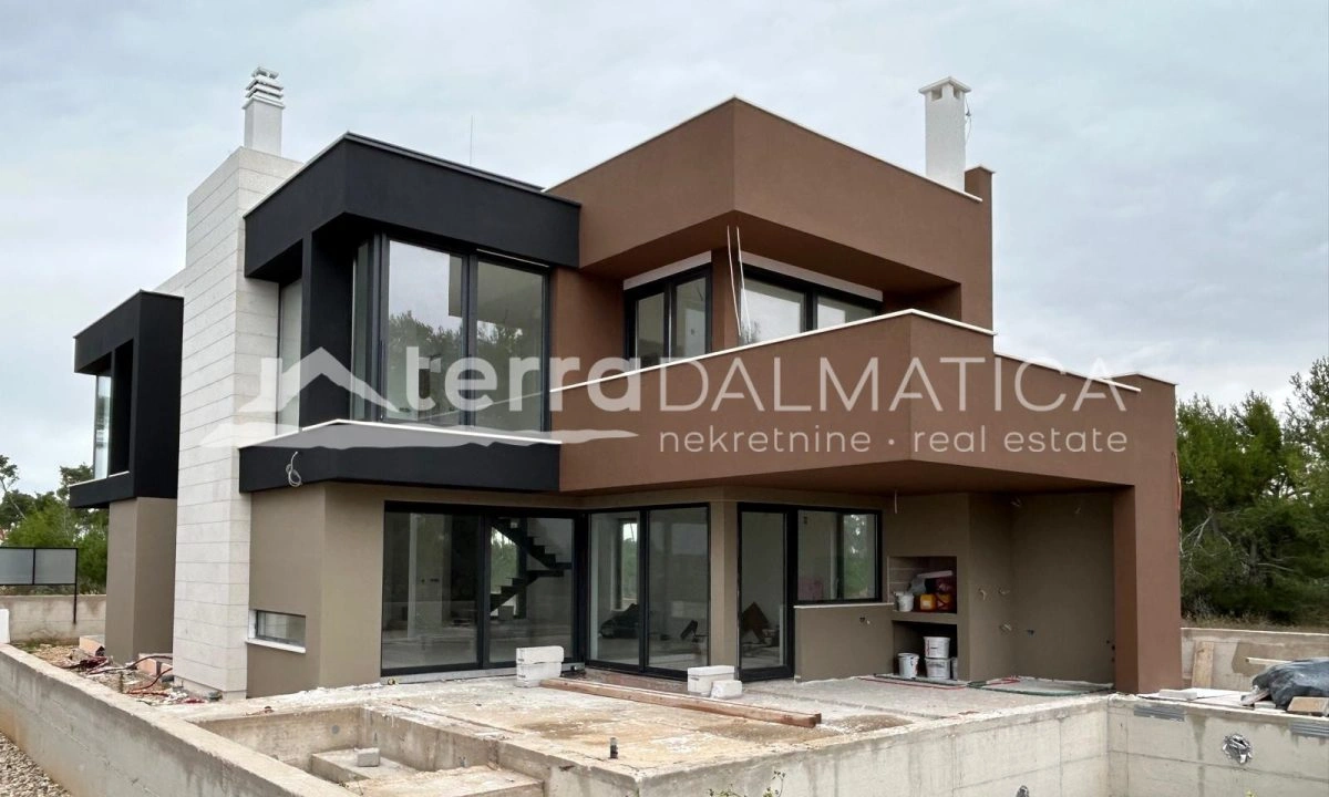 Neues Haus Privlaka mit Swimmingpool und Meerblick