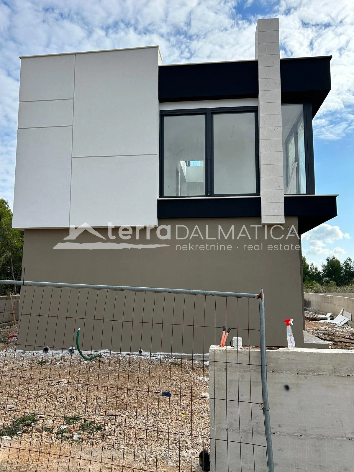 Neues Haus Privlaka mit Swimmingpool und Meerblick