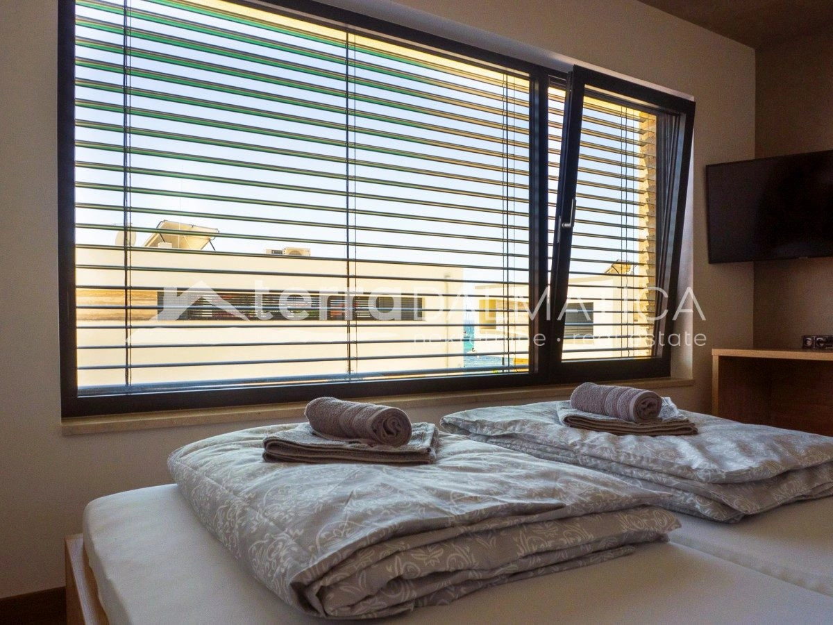 Privlaka – Villa in erster Reihe zum Meer mit Pool und Meerblick