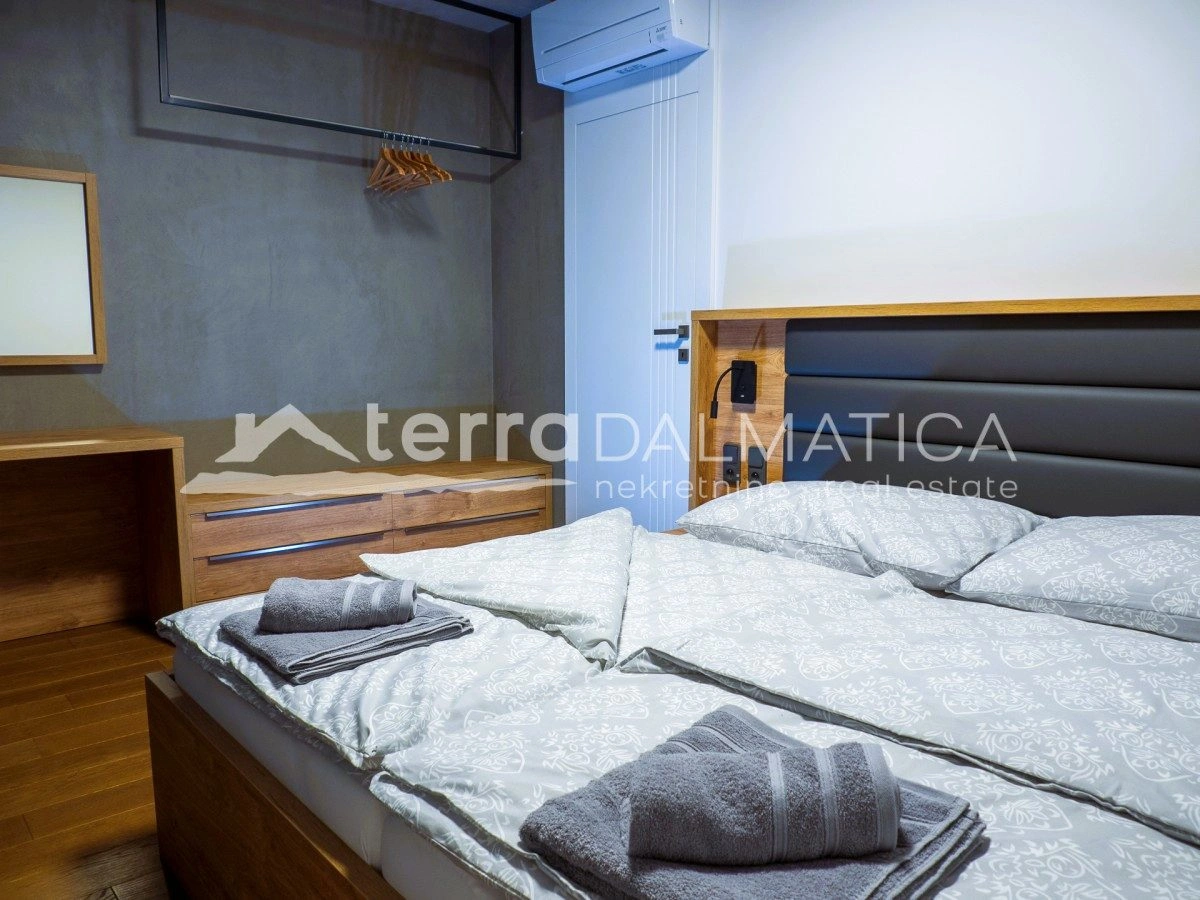 Privlaka – Villa in erster Reihe zum Meer mit Pool und Meerblick