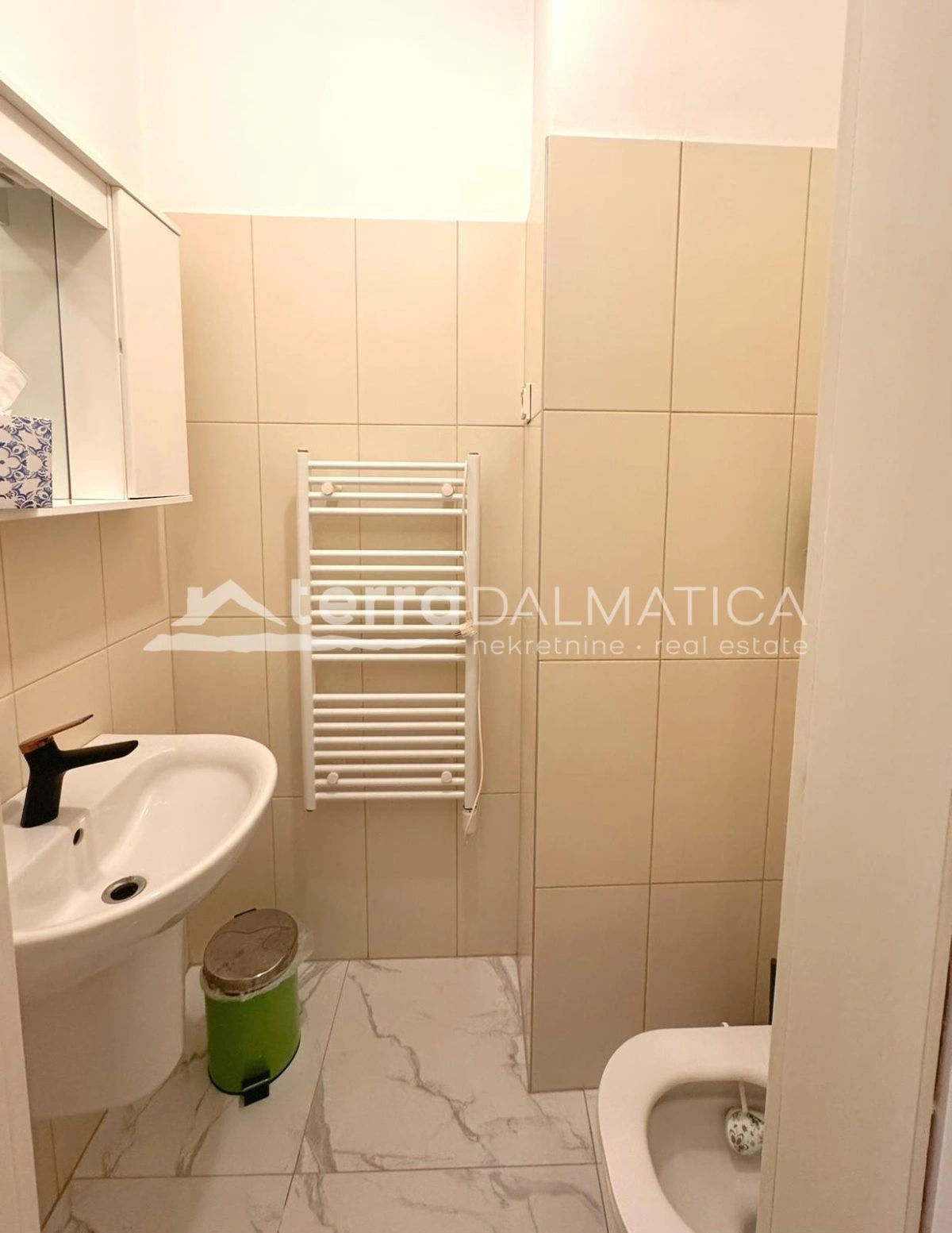 Drei-Zimmer-Apartment in Zadar mit Meerblick