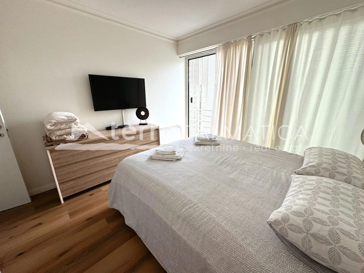 Drei-Zimmer-Apartment in Zadar mit Meerblick