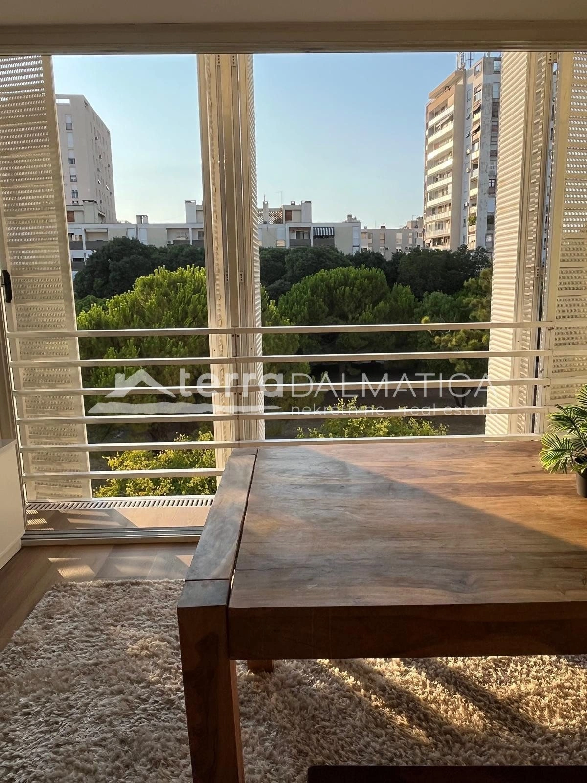 Drei-Zimmer-Apartment in Zadar mit Meerblick