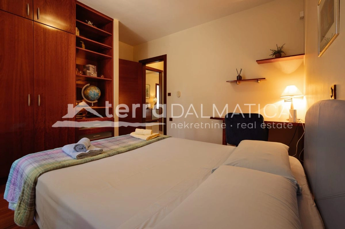 Luksuzna vila Kožino s bazenom i pogledom na more