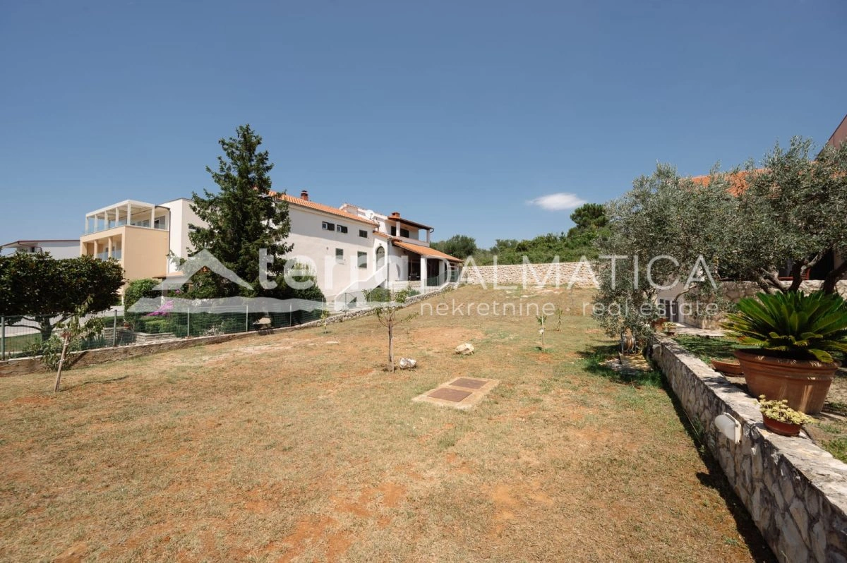 Luksuzna vila Kožino s bazenom i pogledom na more