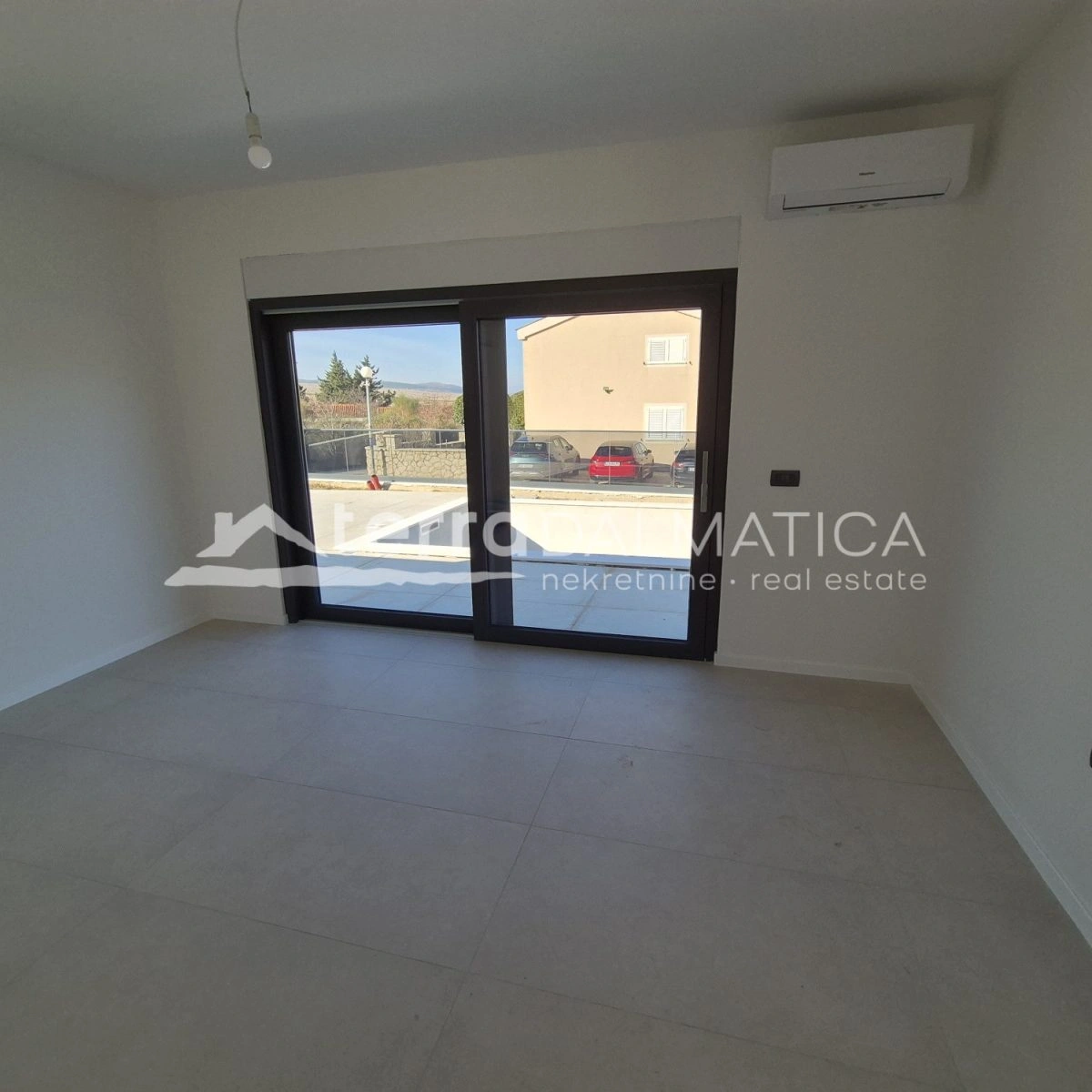 Duplex Rovanjska s bazenom i pogledom na more