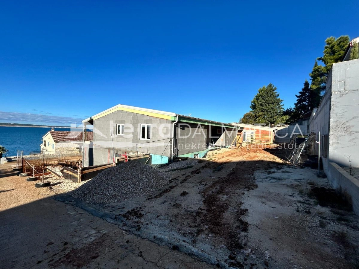 Nova vila Starigrad s bazenom i pogledom na more