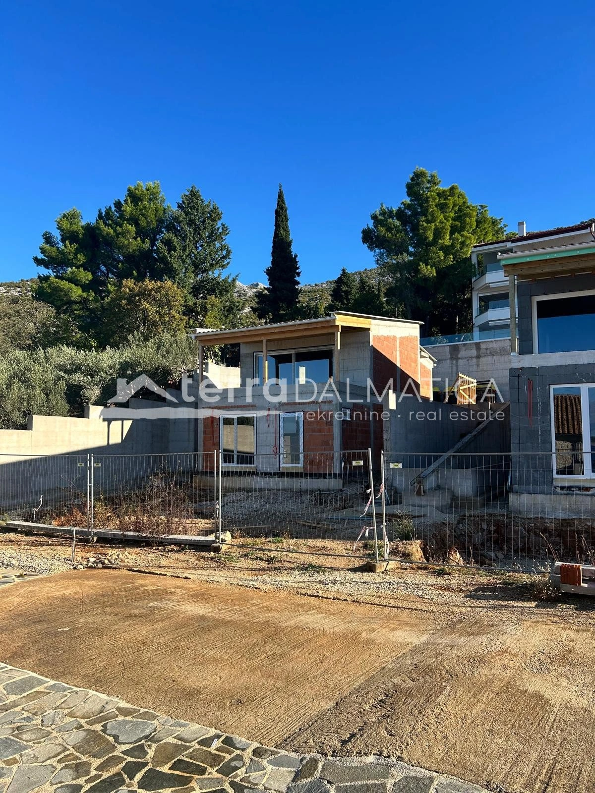 Nova vila Starigrad s bazenom i pogledom na more